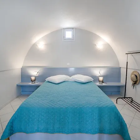Monolithia Apartman Kamári